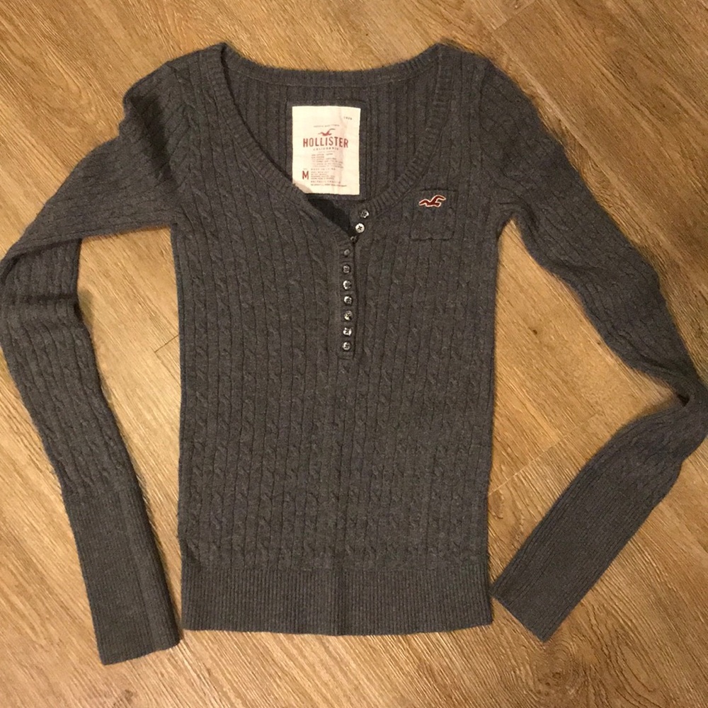 Hollister sweater